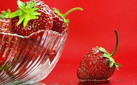 fresh fruit food strawberry fruits