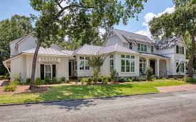 luxury homes in bluffton