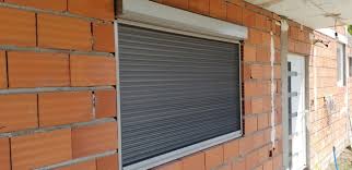 Ролетни комарници биха били подходящи за монтаж без значение на вида на прозореца. Rolomat Plise Komarnici NaÑ Niski Ceni 075 222 273 Facebook