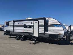 kid friendly rvs with bunkhouses