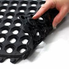 interlocking rubber mat with holes 4