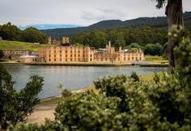 It is considered one of the country's most significant heritage areas and tasmania's top tourist attraction. Commandant S Carriage Tour Cultural Attractions Of Australia