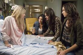 pretty little liars review moments