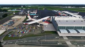 Newcastle international airport is the first airport in the uk to achieve category iii status for the use of forward scatter meter runway visual range equipment. Newcastle Airport Egnt In Te Central Uk Community Screenshots Orbx Community And Support Forums