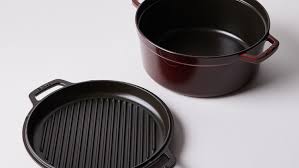 staub enameled cast iron 2 in 1 grill