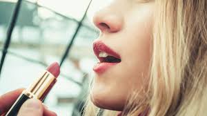 can lipstick cause lip darkening tips