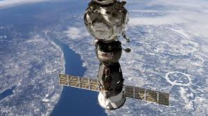 russia delays launch to space station