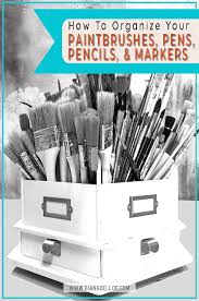 7 ways to organize paintbrushes