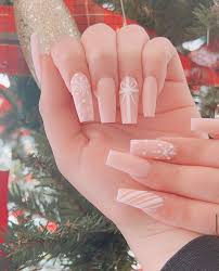 77 fun festive christmas nails to