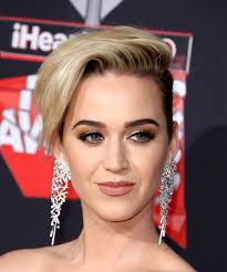 If there is one star that has managed to rock almost every cut, hue, and style imaginable it is probably katy perry. 31 Katy Perry Hairstyles Hair Cuts And Colors
