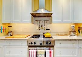 how to clean kitchen cabinets diyer s