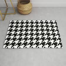 black and white houndstooth pattern rug