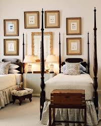 how to decorate with twin beds