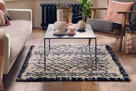 top tips for decorating with rugs