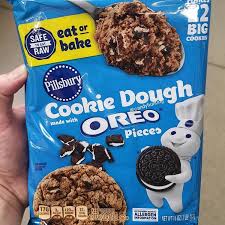 Pillsbury cookies (right two) and nestlé toll house (left two). Pillsbury S New Oreo Stuffed Cookie Dough Is Safe To Eat Raw Popsugar Food