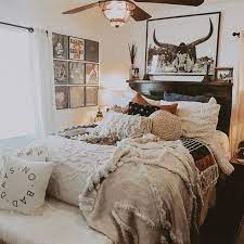 8 cute dorm room bedding ideas you need