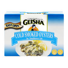 cold smoked oysters in sunflower oil