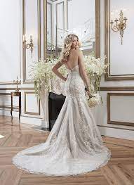 Here, more than 100 wedding dresses that work well for petite body types Most Figure Flattering Wedding Dresses For Your Booty Bridalpulse