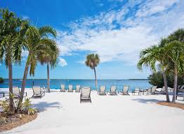 Resort is located in 2 km from the centre. Hampton Inn Key Largo Hotel