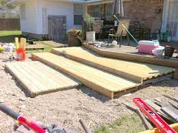 build a wooden pallet deck