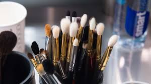 how to clean make up brushes the