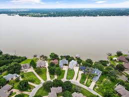 lake granbury tx waterfront homes