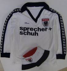 Fc aarau is a swiss football club, based in aarau. Sportantiquariat Fc Aarau Trikot Sprecher Schuh Nabholz Langarm Groesse Xs Ca 1980 Maurer Kaeppi M Autogramm Tele Santana