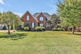 murfreesboro homes with acreage for