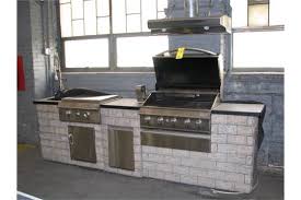 outdoor kitchen flat top grill