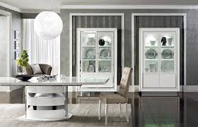 white high gloss lacquer dining table