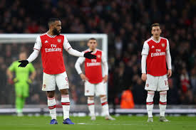Holding seemed as if he clipped long in the box but the referee gave a corner instead after a litte delay. Arsenal 2 2 Southampton Live Stream Lacazette Rescues Late Draw Latest News And Emery Reaction London Evening Standard