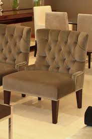 Una forma muy eficaz de mejorar o modificar el aspecto de cualquier silla con asiento extraíble es volver a tapizarla con una tela nueva. La Vida De Serendipity Telas Para Tapizar Muebles Butacas Para Sala Sillas