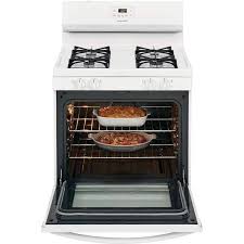 gas range with manual clean in white