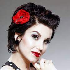 They had to stand out to look like divas. Tap Into That Retro Glam With These 50 Pin Up Hairstyles Hair Motive