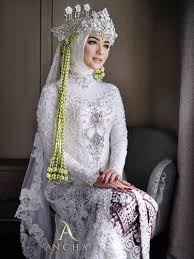 Rias pengantin muslimah, dki jakarta, indonesia. 15 Inspirasi Model Kebaya Pengantin Hijab Modern Yang Elegan