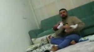 Babasının işkence ettiği 2 aylık bebek yoğun bakımdan çıktı - 03.12.2021,  Sputnik Türkiye