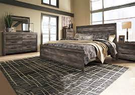 Rustic wood bedroom set king size queen by griffinfurniture. Wynnlow Gray King Panel Bedroom Set Lexington Overstock Warehouse