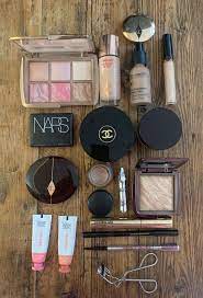 my makeup bag right now emma ainsley