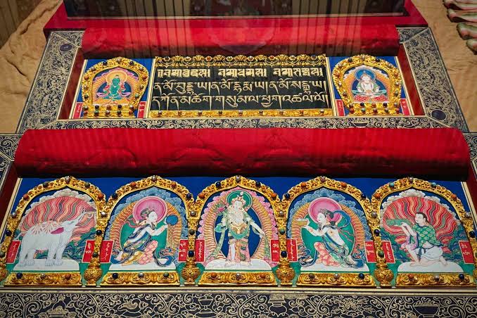 故宮南院◦ 龍藏經|不用排隊、不用預約,就能近距離感受《龍藏經》的威力!