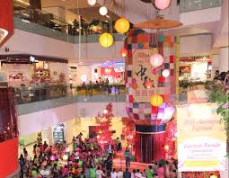 Sunway putra mall, previously known as the mall or putra place, is a shopping mall located along jalan putra in kuala lumpur, malaysia. Celebrating Love Culture And Diversity At Sunway Putra Mall S Lantern Festival Expatgo