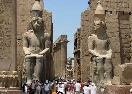 الأقصر المصرية تسعى لاستعادة مكانتها السياحية