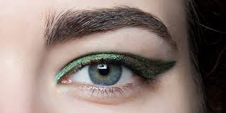 metallic green eye make up s