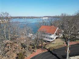 homes in lake ozark mo with