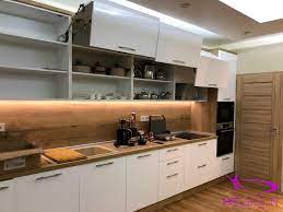 Краен панел за кухненски шкаф горен ред от лпдч в дъб сонома тъмна. Amazing Modern Gloss Kitchen Hit Design White Wood Kitchen Gloss Kitchen White Wood