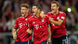 Rote karte (bayern) davies bayern. Stuttgart Vs Bayern Munich Preview Classic Encounter Key Battle Team News Prediction More 90min