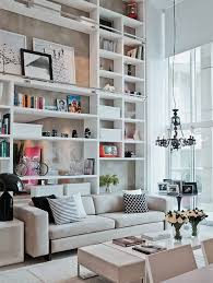 ideas on how to decorate tall walls