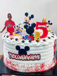 Mickey Mouse Whipped Cream Cake gambar png