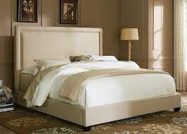 how to fit a queen bed in a small room