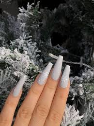 42 gorgeous snowflake nail designs to
