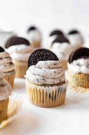 easy oreo cupcakes with oreo frosting